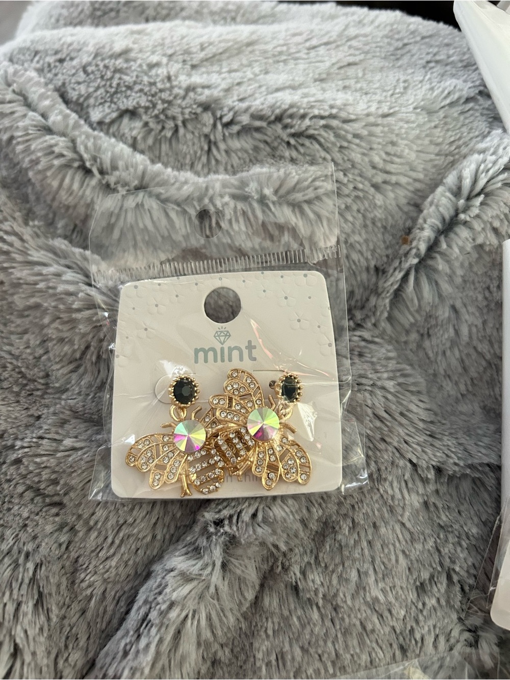 4/$50 Mint Kids Gold-Tone Butterfly bug Earrings with Iridescent Gem